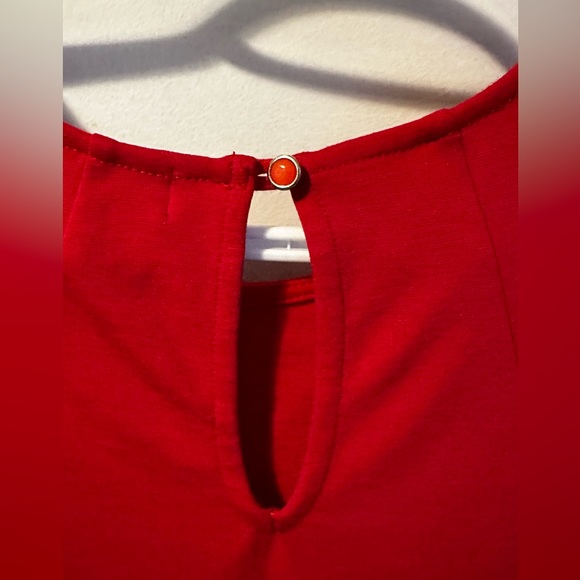 Monteau - mini contour red slip on dress. - Picture 3 of 7